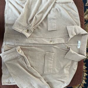 Sadie & Sage Beige Textured Lightweight Cropped Jacket